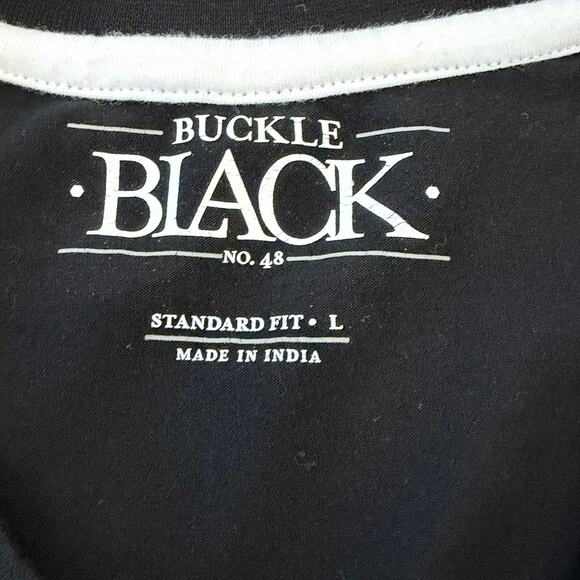 Buckle Black Men’s Black Crewneck T-Shirt Contrast Trim Size L - Picture 3 of 8